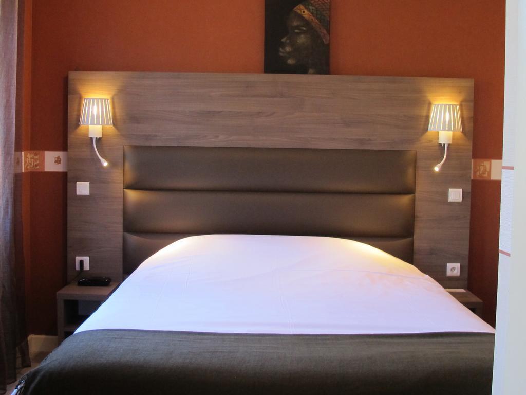 Logis Deshors-Foujanet Hotel Chamboulive Kültér fotó